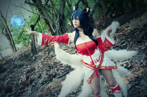 league_of_legends_ahri___cosplay_by_korixxkairi-d5yg32a